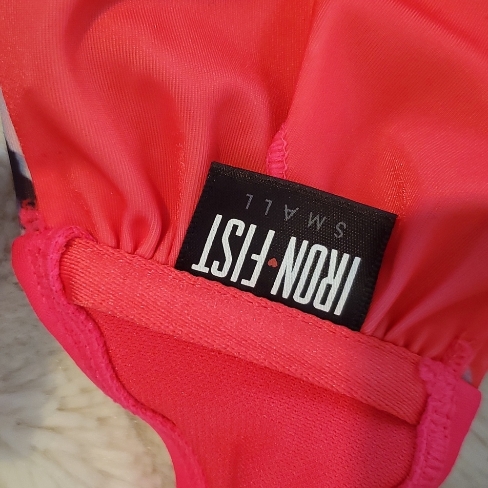 Iron Fist bikini - Picture 8 of 8